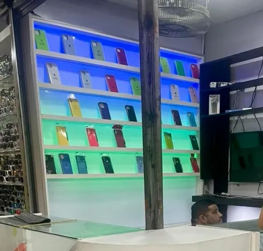 Rack de Parede para Celulares
