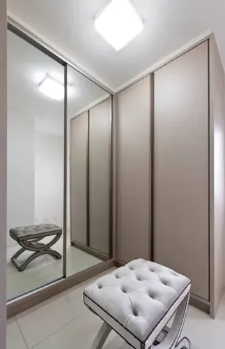 Guarda roupas de alta qualidade - Móveis sob medida