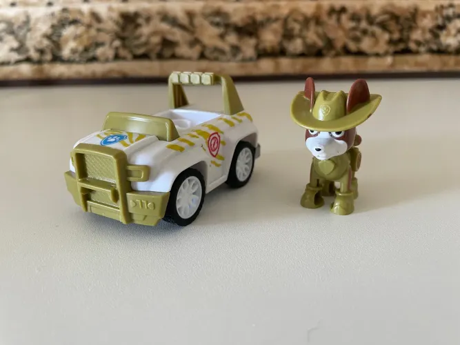 Mini Carrinho e figura do Patrulha Canina - Tracker 