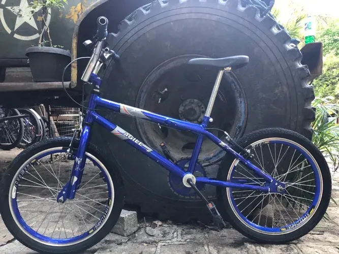 Bicicleta aro 20 azul metálico 