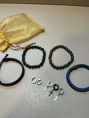 Pulseiras e Brincos (pressão)