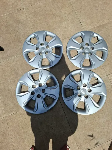 4 Jogo de calotas carro Creta 2020 atitude tem marcas de uso