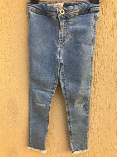 Calça Jeans Skinny Em Destroyed Da Zara Kids