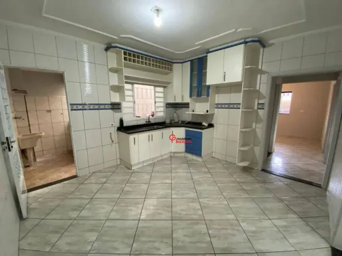 Casa com 3 dormitórios para alugar, 150 m² por R$ 1.700/mês - Parque das Nações - American