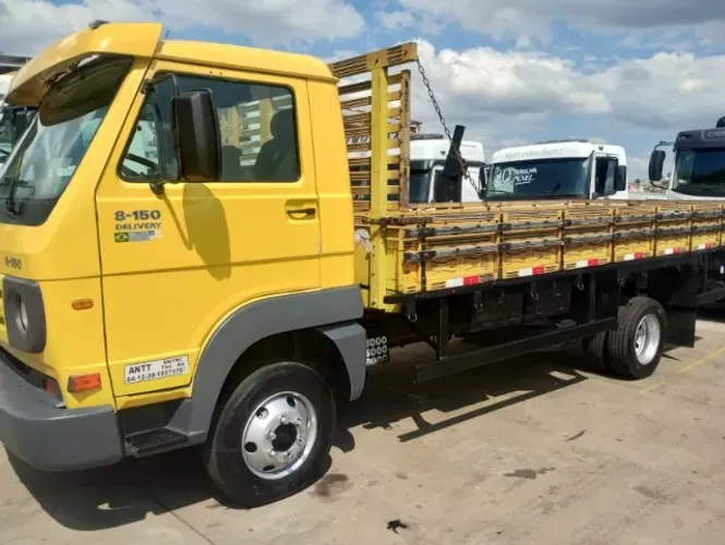 Caminhão 8150 