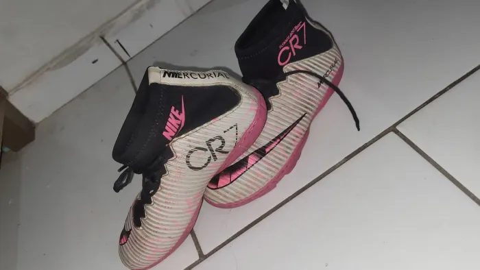 Chuteira Nike Mercurial CR7