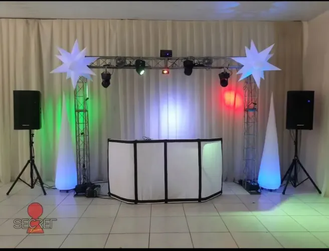 DJ, Som, Iluminação e Estrutura p/ Eventos ou Locação