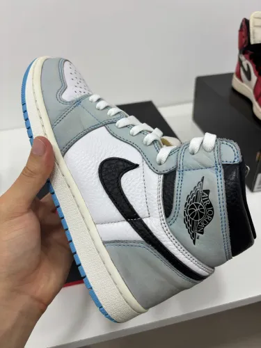 Nike Jordan 1 University Blue