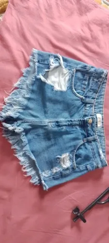 Short Jeans Desfiado feminino Elly n°42 30,00