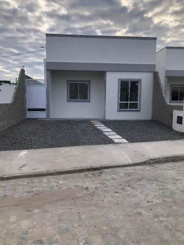 Casa em Condomínio Próximo a UEFS