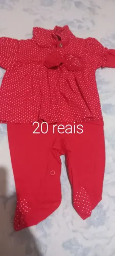Roupas novas e semi novas tudo impecável valor na foto tamanho p m g