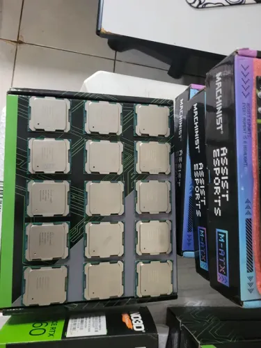 Processador Xeon E5-2680 v4 (14 Núcleos - 28 Threads)