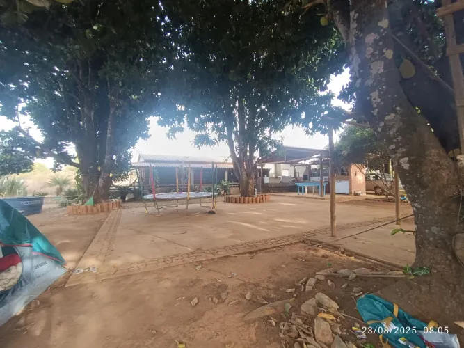 Chácara 5000 M2 em Padre Lúcio com 2 casas frente a pista principal