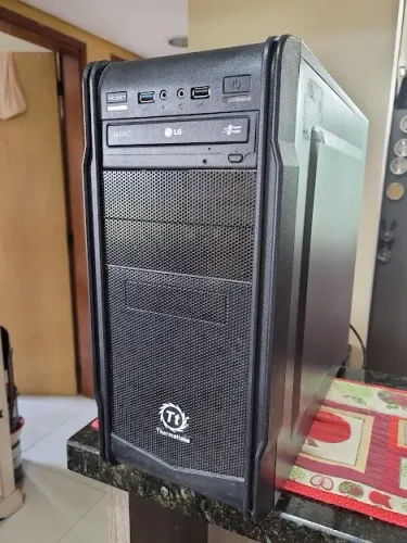 Gabinete thermaltake i3 4150 com 08 gb de memória hyperx (somente venda)