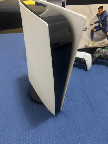 PlayStation 5 + 2 Controles DualSense Originais + Jogo Fifa 23