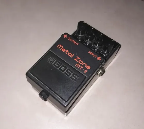 Pedal BOSS Metal Zone 