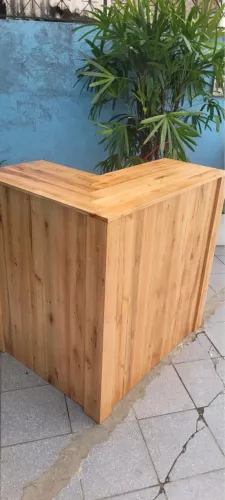 Balcão em L de pallet