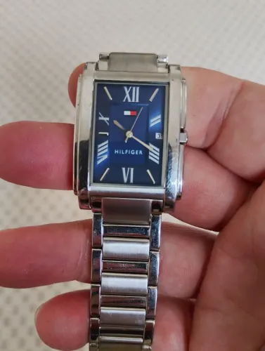 # PRA VENDER RÁPIDO # Relogio Tommy Hilfiger F90212 - Novo - Item de Colecionador.