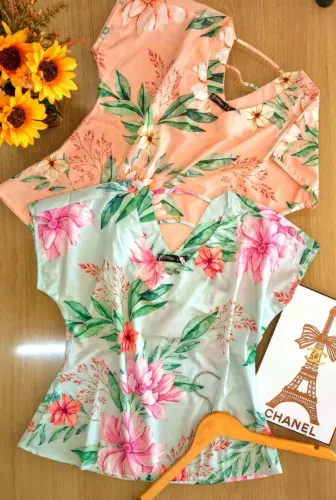 Blusas estampadas soltinhas
