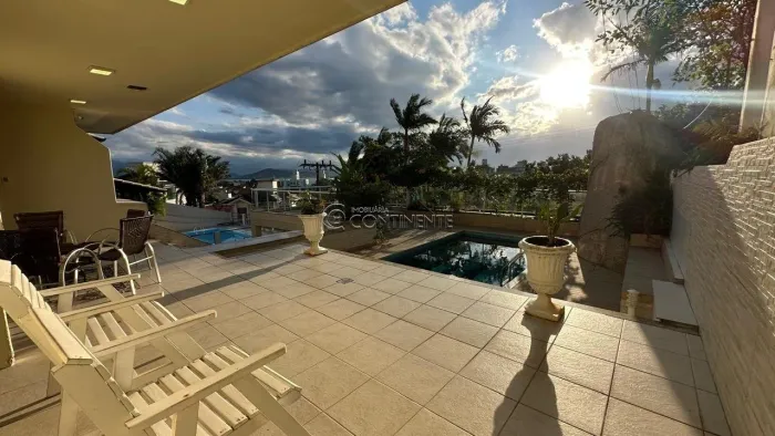 CASA - ITAGUAÇU - PISCINA E VISTA MAR