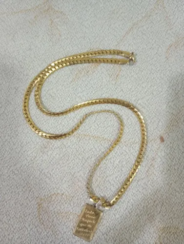 Cordão banhado a ouro e brinco 