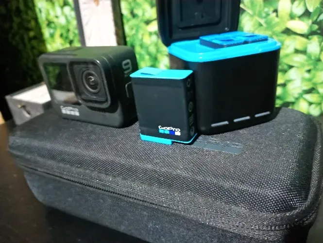 Go Pro Hero 10 4k + 3 baterias + carregador portatil