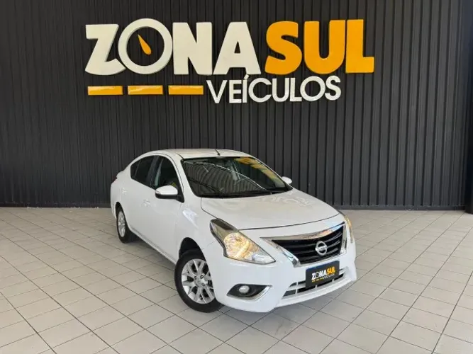 Nissan Versa SV 1.6 Manual 2020