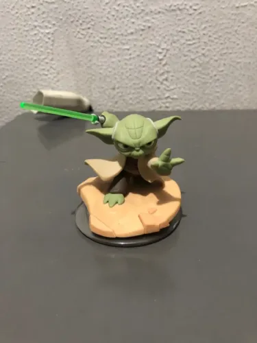 Yoda Star Wars Figura Colecionável