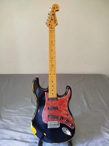 Vende ser guitarra TAGIMA HAND MADE IN BRASIL T-635 ANTIQUE 