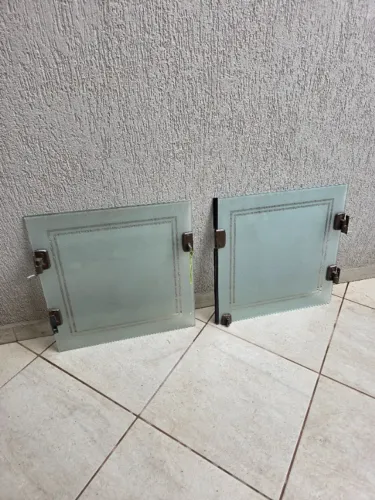 porta de vidro para cachorro