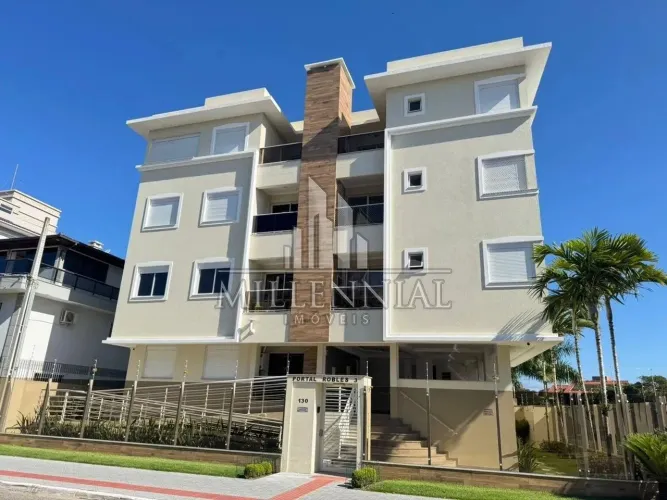 Cobertura à venda e para aluguel em Canasvieiras
