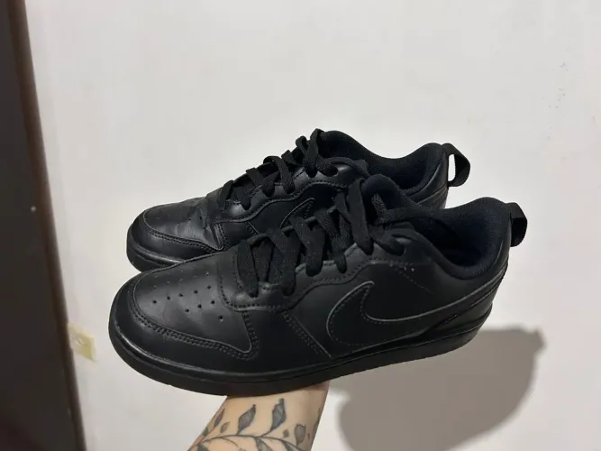Tênis Nike Court Borough - Preto