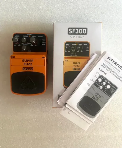 Pedal Behringer Super Fuzz Sf300