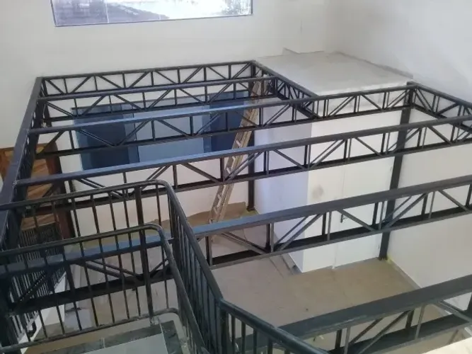 Mezanino para lojas , comécios e residencias.