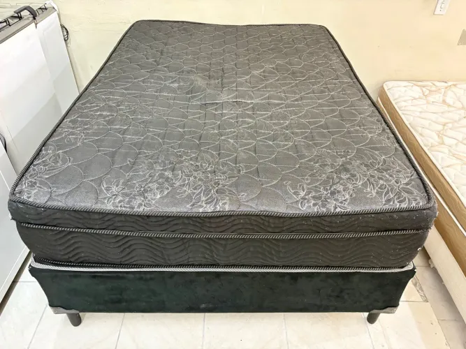 Cama box de casal , cama de casal