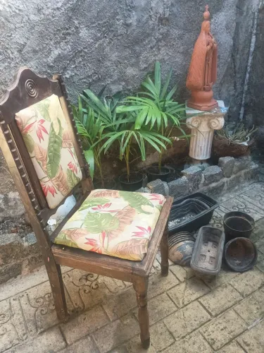 Cadeira antiga