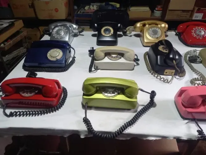 Telefones Antigos para decoraçao