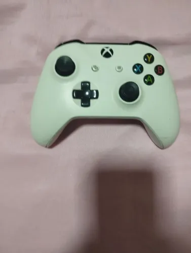 Controle Xbox one branco wireless (usado)