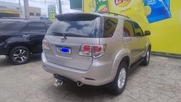 Toyota Hilux SW4 SR 4X2 2.7/ 2.7 Flex 16V Aut. 2015