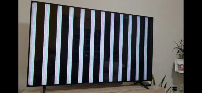 Vendo TV 75" e 49" LG com defeito nas telas para retirada de peças. 