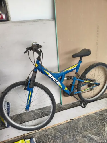 Bicicleta Poli Kanguru aro 26 suspensão dupla
