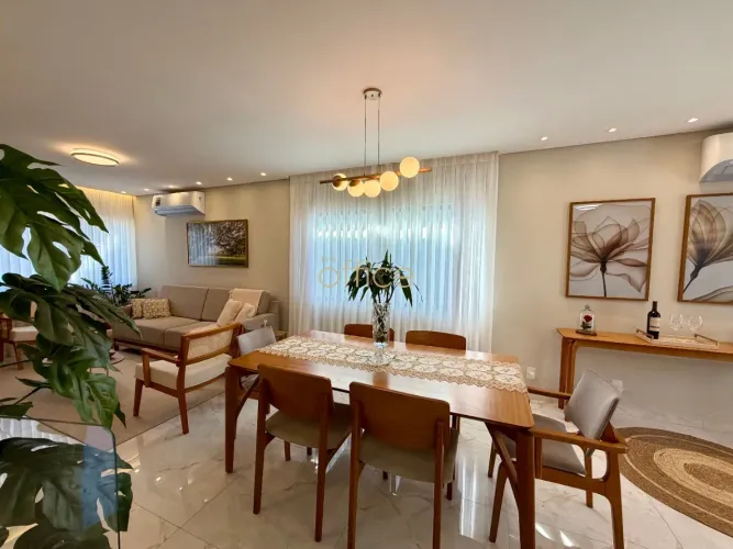 Sobrado NOVO, mobiliado e decorado, pronto para morar - 4 dormitórios (sendo 1 suíte), e á