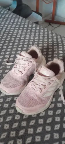 Tênis adidas tamanho 29