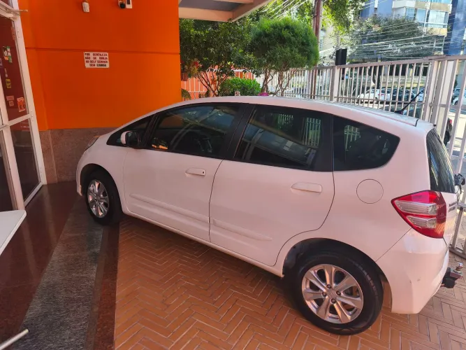 Honda Fit LX 1.4/ 1.4 Flex 8v/16v 5P Aut. 2013