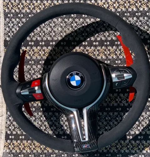 Volante m performance Alcantra e carbono 