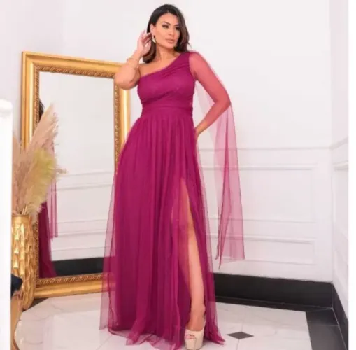Vendo vestido de festa