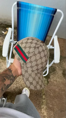 Boné gucci