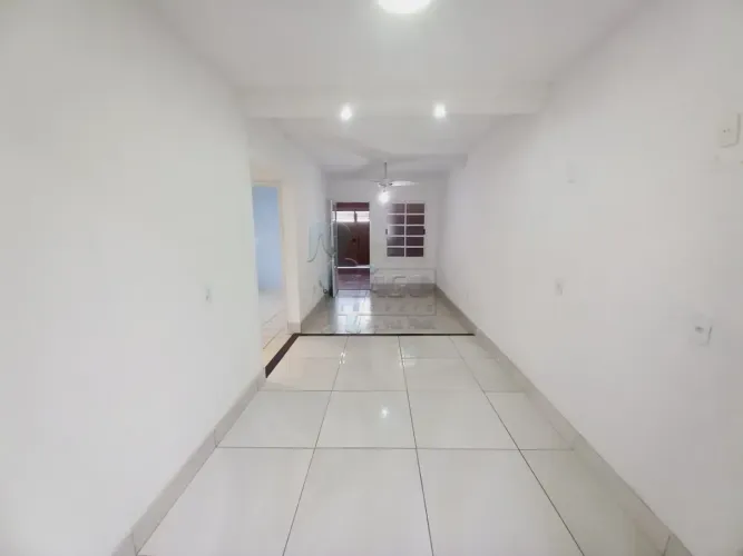 Casa com 02 quartos e amplo quintal para locação - Jardim Cristo Redentor