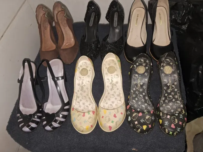 Sapatos e botas feminino , para ver estoque completo chamar no watts *