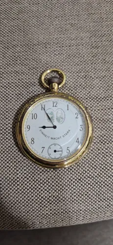 Relógio de Bolso Vintage - "Einheit Macht Stark" (A União Faz a Força)
